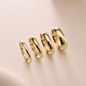 10K Solid Gold Dome Wedding Band - Polished Yellow Gold Domed Ring 2mm, 3mm, 4mm, 5mm - Classic Comfort Fit Wedding Ring for Men & Women
