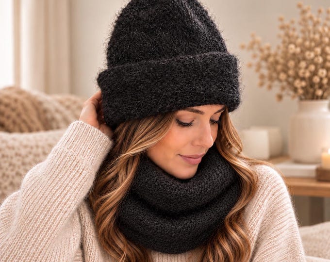 Knitted set in alpaca and merino wool