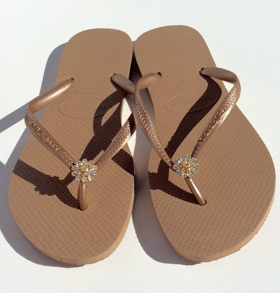 slim fit flip flops
