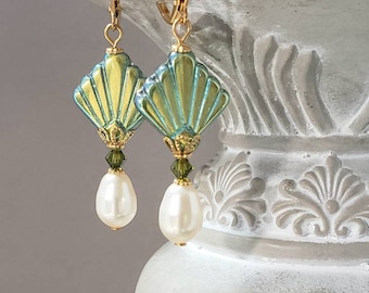 Art Deco Fan Earrings - Green Art Deco Jewelry - 1920s Earrings - Great Gatsby Inspired- Flapper Jewelry - Vintage Style