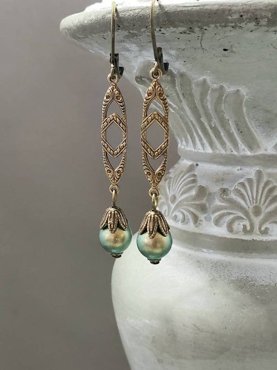 Green Pearl Art Deco Earrings - 1920s Art Deco Jewelry - Art Deco Bridal Earrings - Flapper Jewelry - Vintage Style