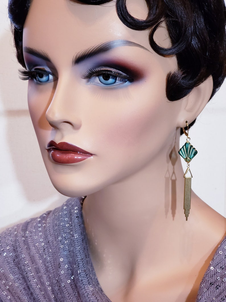 Green Fan Art Deco Earrings 1920s Art Deco Jewelry Flapper Earrings Vintage Style Jewelry 1920s Bride imagem 3