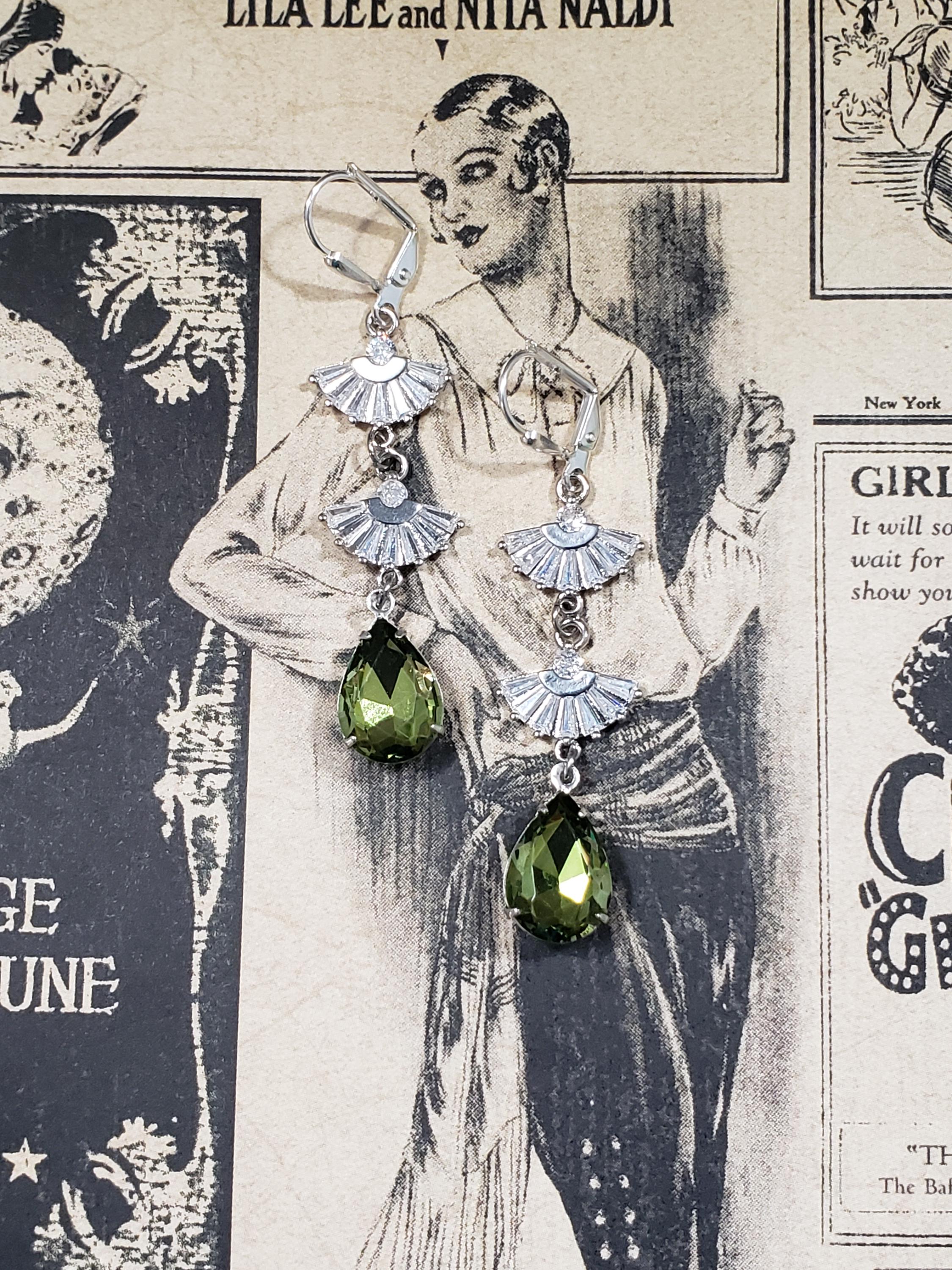 Peridot Green Deco Rhinestone Earrings - 1920s Art Deco Jewelry - Great Gatsby Wedding - 1920s Flapper Earrings - Vintage Style Jewelry