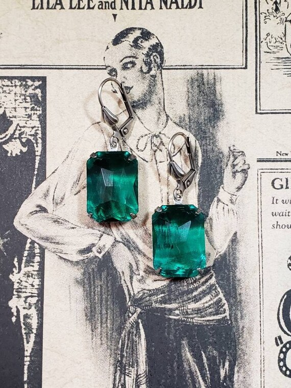 Emerald Green Art Deco Earrings - 1920s Art Deco Jewelry - Estate Style Earrings - 1930s Jewelry - Vintage Style