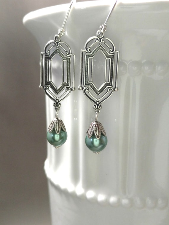Green Pearl Art Deco Earrings - 1920s Art Deco Jewelry - 1920s  1930s Earrings - Flapper Jewelry - Vintage Style