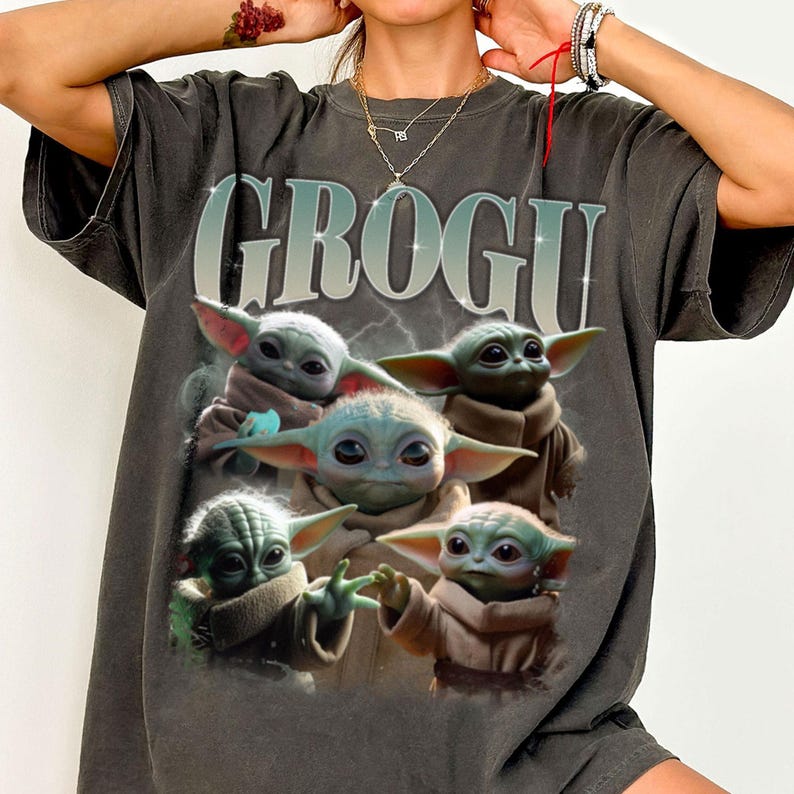Grogu Star Wars Comfort Colors Shirt, Starwars Episode III Revenge of The Sith Tee, Disneyland Trip 2026 bild 2
