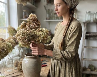 Dried Hydrangea stems | Paniculata Blooms | Large to Medium - Seconds