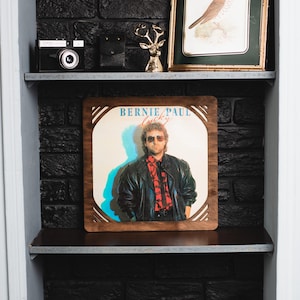 Vinyl record holder wall, Wooden album frame, Vinyl record wall mount, Wood vinyl record frame, Vinyl record display wall mount