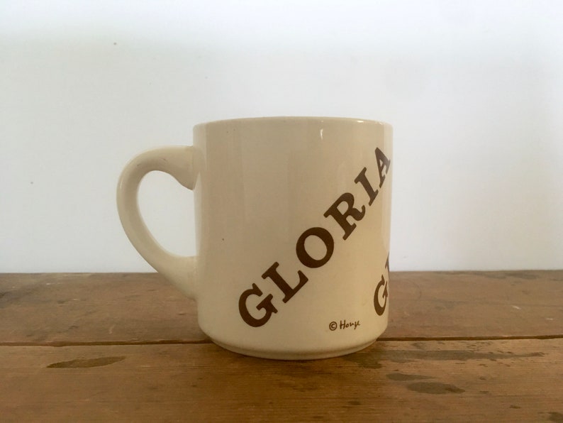 Gloria/'s mug Pink Its a Gloria thing