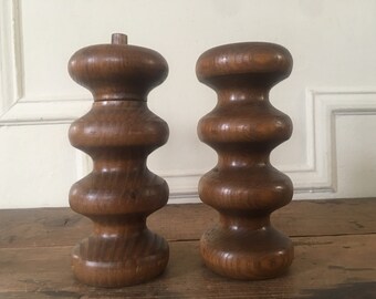 Vintage MCM Michael Lax for Copco Wooden Salt and Pepper Shakers - retro kitchen, S&P, Walnut - Danish Modern design, made in italy