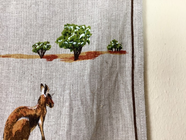 kangaroo vintage Dish Towel the bush handprinted 1970s AUSTRALIAN Souvenir Linen Roo Cotton Tea Towel kid and joey