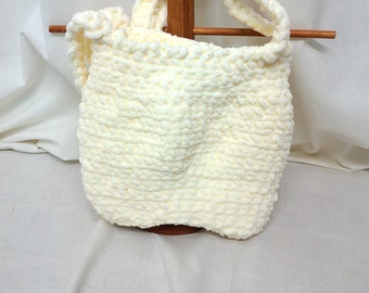 Handmade Crochet Pouch Purse, Crochet Purse, Crossbody Pouch,  Crochet Pouch Bag, Small Cream Colored Bag, Super Soft Yarn,