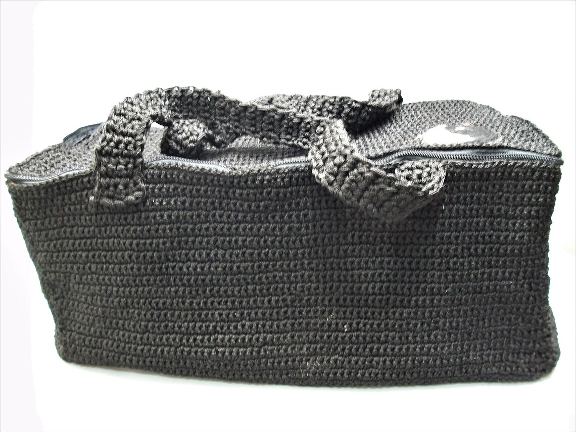 crochet travel bag