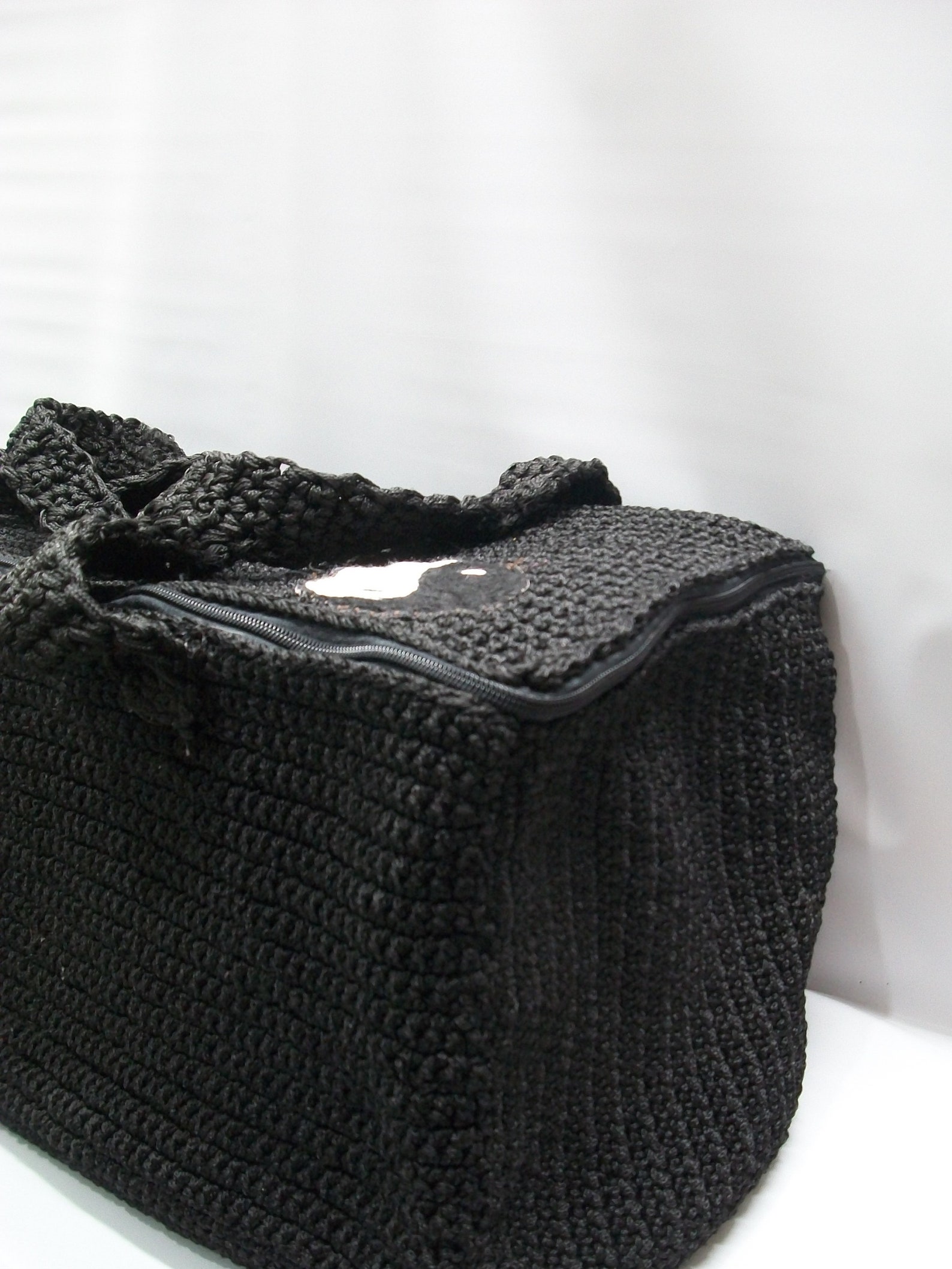 crochet travel bag