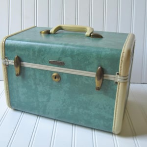 Vintage Samsonite Bermuda Green Train Case, 1950s