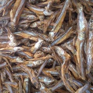 African Dry Tasty fresh water small fish (anchovies) from Zambia (Chisense)-500g per packet