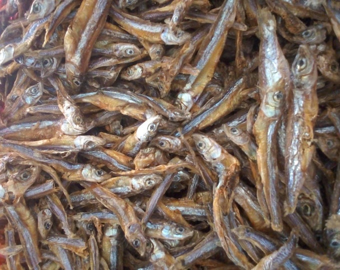 African Sun-Dried Anchovies (Chisense): Zambian Small Fish Delicacy - 1Kg per Packet