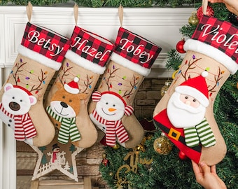 Medias navideñas personalizadas con nombre, medias navideñas bordadas personalizadas, regalo navideño familiar, medias con monograma, medias con nombre