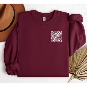 Monograma Z, sudadera con letras florales, sudadera con letras grandes, letra Z decorativa, camisa con monograma floral, suéteres con monograma para mujer