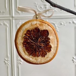 dried orange ornaments, dried orange slice, chic christmas ornaments, natural christmas ornaments, unique christmas tree ornaments