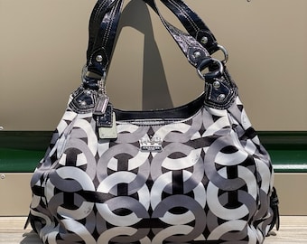 Coach Maggie Madison Navy Bleu Soft Leather Shoulder Tophandle
