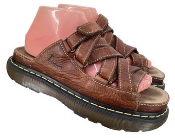 VTG Dr. Martens Dune Fisherman Y2K Leather Chunky Platform Sandals Women's Sz 9