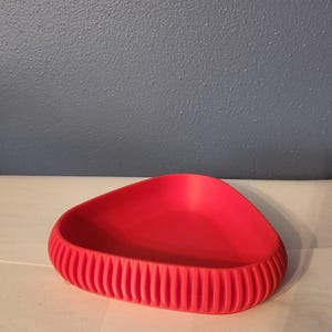 3D Printed Modern Catchall Tray: Home Organization Red