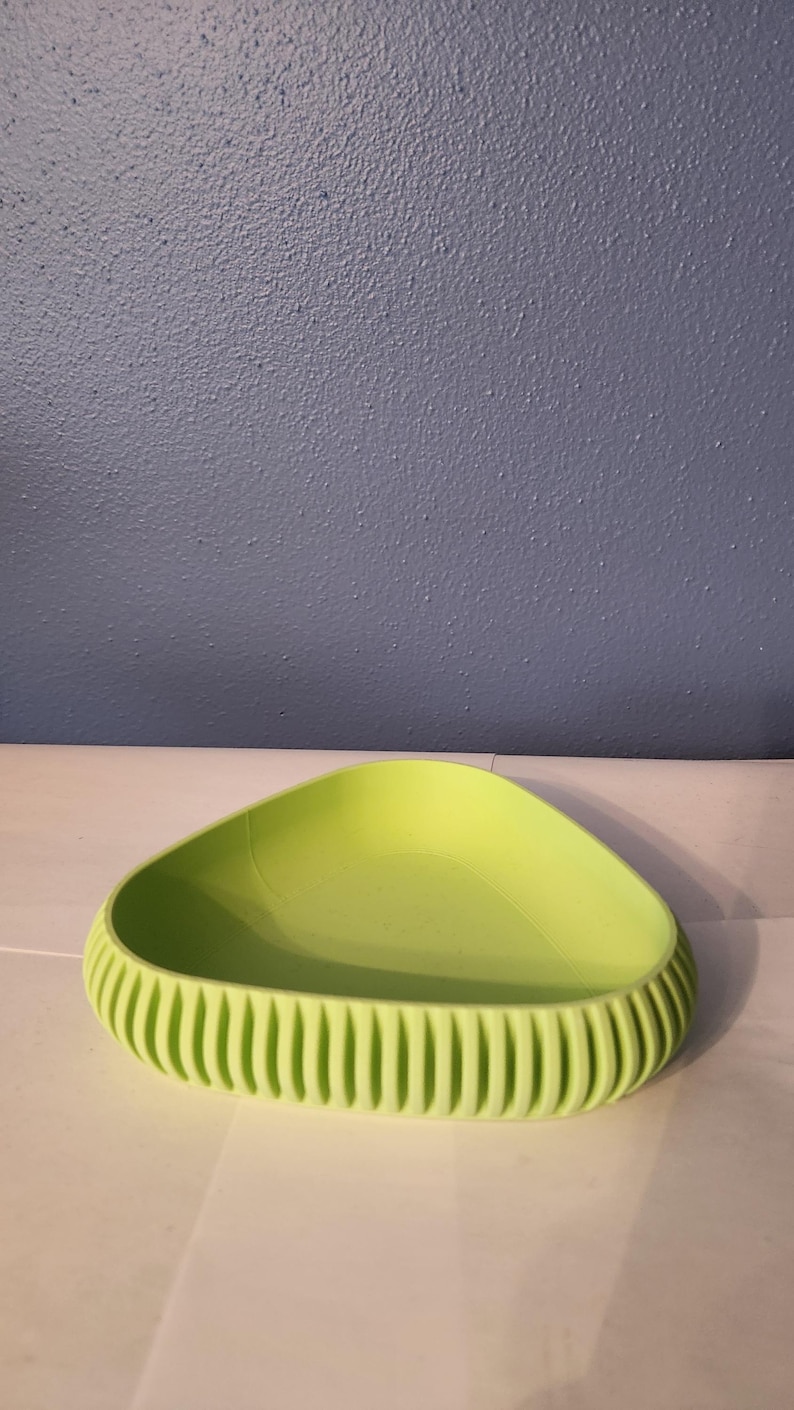 3D Printed Modern Catchall Tray: Home Organization Green