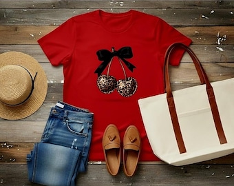 Camiseta con estampado de leopardo y cerezas • Camiseta retro con lazo de cerezas • Camiseta gráfica adorable para mujer • Top moderno con estética de cerezas • Camiseta de frutas estilo Y2K