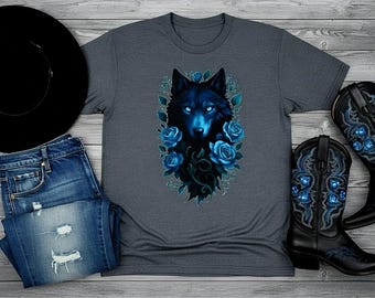 Camiseta de lobo negro para mujer • Camiseta de lobo con rosa azul • Camiseta con gráfico de lobo místico • Camiseta de animal de fantasía • Camiseta estética oscura