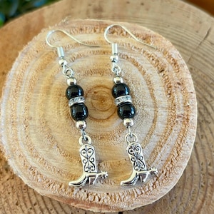 Cowboy Boot Beaded Earrings, Customizable Minimalist Dangles, Rustic Western Accessories, Lightweight Jewelry, Hypoallergenic Copper Hooks