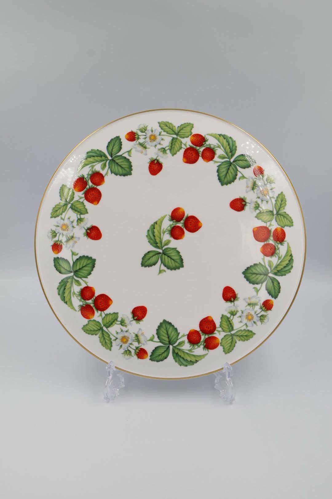  ストロベリー花柄皿 ストロベリー花柄皿 Strawberry dinnerware - Etsy 日本