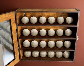 70個のゴルフボールディスプレイケースキャビネット壁掛けラック