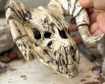 Deathclaw Skull, RPG Game Artifact Replica, Ancient Skull Prop, Collectible Relic, Cosplay Accessory, Gamer Gift