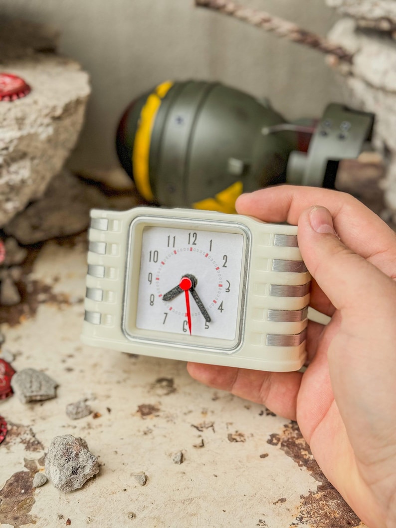 Fallout Retro Alarm Clock, Decor and Cosplay, Artifact From the ...