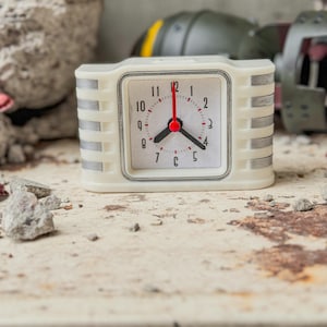 Fallout Retro Alarm Clock, Decor and Cosplay, Artifact From the ...