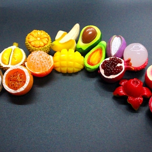 Miniature Tropical Fruit Decor Set: Realistic Kitchen Display Props