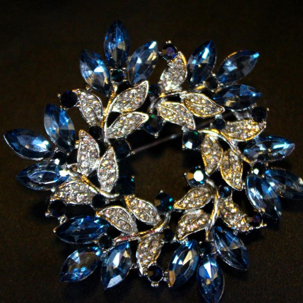 Blue Crystal Wreath Brooch-Y2 Vintage Silver Rhinestone Leaf Pin, Icy Winter Jewelry