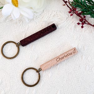 Custom Engraved Wooden Keychain,Handmade Unique Keychain with Message,Unique Gift for Her/Him| Birthday Present Idea,Friendship Gift for Her