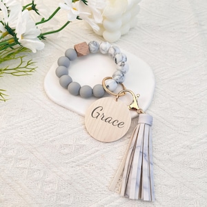Pulsera de cuentas hecha a mano, pulsera de silicona, regalo del día de la madre, pulsera personalizada, llavero personalizado, lindo regalo para mamá, regalo para mujer, regalo de cumpleaños.