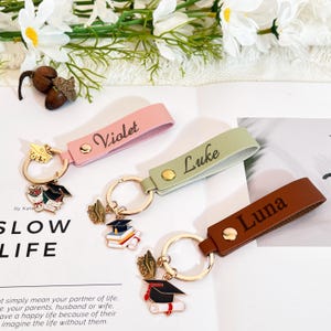 Personalized Name Leather Graduation Keychain,Graduation Gift,2025 Class Keychain,Class Specific Wristlet Keychain,Gift for Her  Graduation.