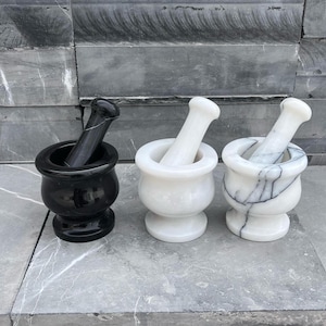 Garlic Crusher Marble Mortar and Pestle, Natural Stone Spice Grinder, Handmade Grinding Bowl, Herb Grinder, Kitchen Decor, Housewarming Gift