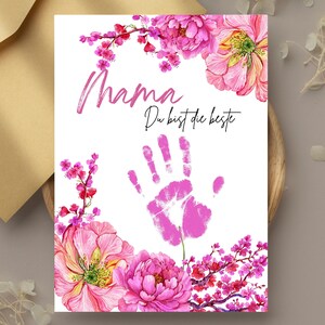 Cartão de feliz aniversário para a mãe - Arte com impressão de mãos de flores - Lembrança infantil faça você mesmo - Arte com impressão de mãos - Inglês/Alemão/Francês/Espanhol - Cartão de aniversário para imprimir