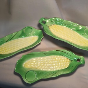 Vintage corn on the cob plates