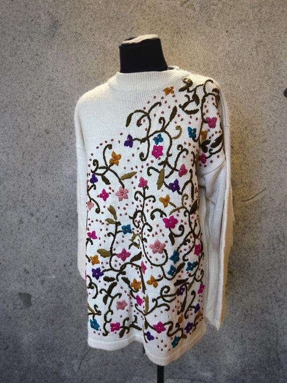 90s Vintage Floral Embroidered Wool Sweater / Cottagecore Folk Oversized Knit Pullover