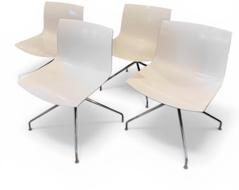 Set of 4 Contemporary Italian Cantifa 46 Swivel Dining chairs by Lievore Altherr Molina for Arper, 2000s