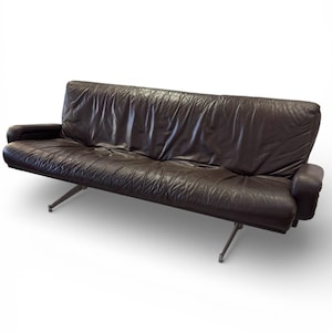 Mid century Brown Leather sofa by Marcel Breuer on cantilever Legs, 1970