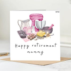 Buona pensione, mamma! - Al cuore della nostra casa - Salute a te, mamma! - Biglietto di auguri per la pensione della mamma.