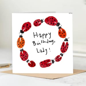 Divertente biglietto di auguri di compleanno per lei a forma di coccinella - Biglietto di auguri con insetto annegato fatto a mano - Biglietto di auguri di buon compleanno per signora - Simpatico biglietto di auguri per gli amanti della natura.