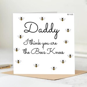 Carte personnalisée fête des pères-anniversaire pour papa | Carte d'anniversaire drôle | Carte d'anniversaire papa | Genoux d'abeilles.